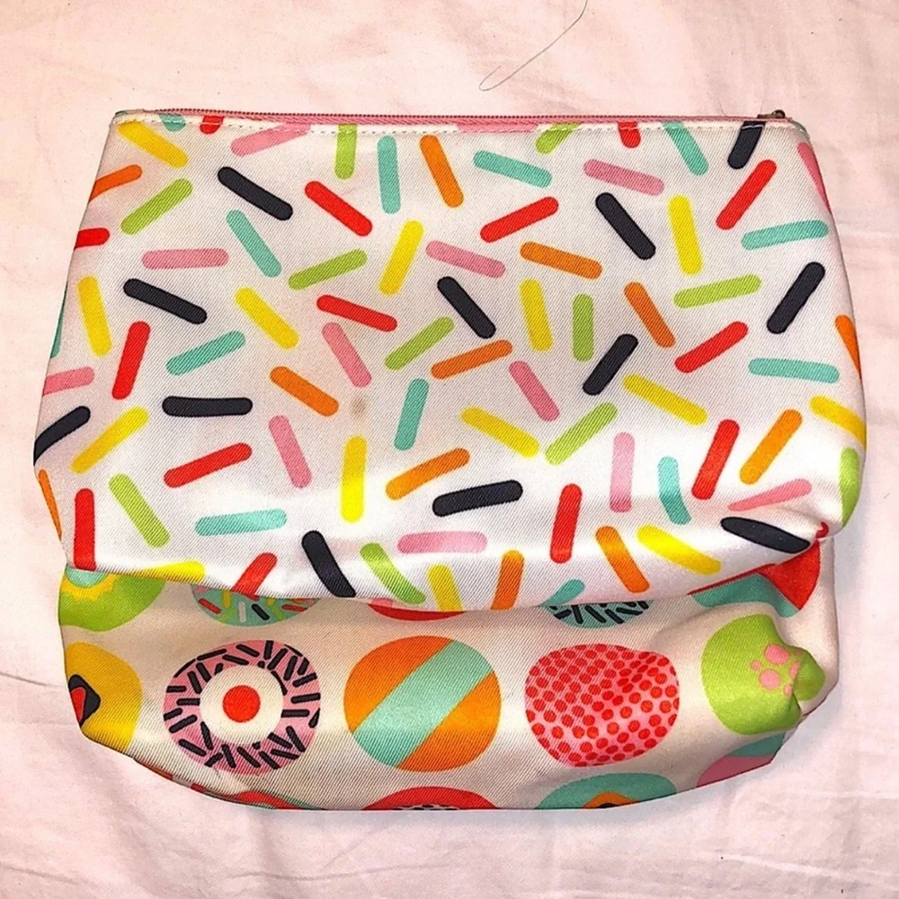 7 Different Makeup Travel Bags